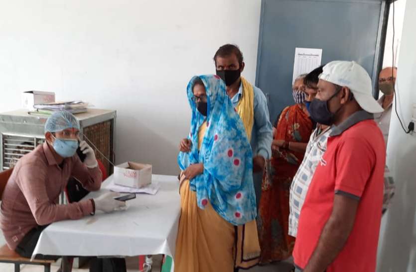 0.47 प्रतिशत रही पॉजिटिविटी रेट बढ़ी संक्रमण की रफ्तार, छतरपुर शहर समेत जिले में 4 पॉजिटिव मिले
