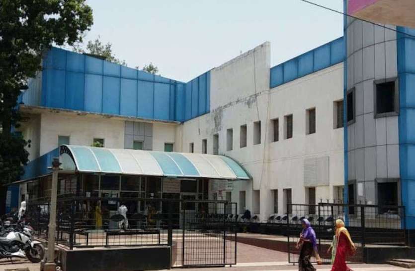 Hallet Hospital हैलट अस्पताल में बड़ा फर्जीवाड़ा, मुर्दों और डिस्चार्ज मरीजों को लगा दिए रेमडेसिविर इंजेक्शन, होगी जांच