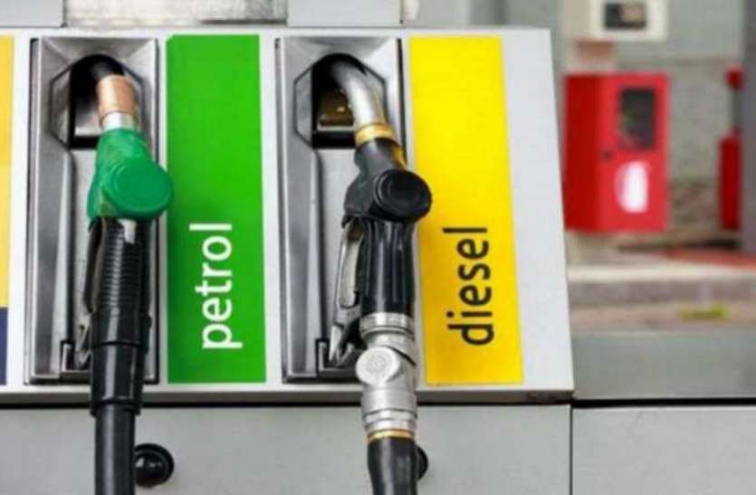 petrol_diesel.jpg पेट्रोल-डीजल के दाम क्यों नहीं घटा रही मोदी सरकार? केंद्रीय मंत्री धर्मेंद्र प्रधान ने बताई वजह