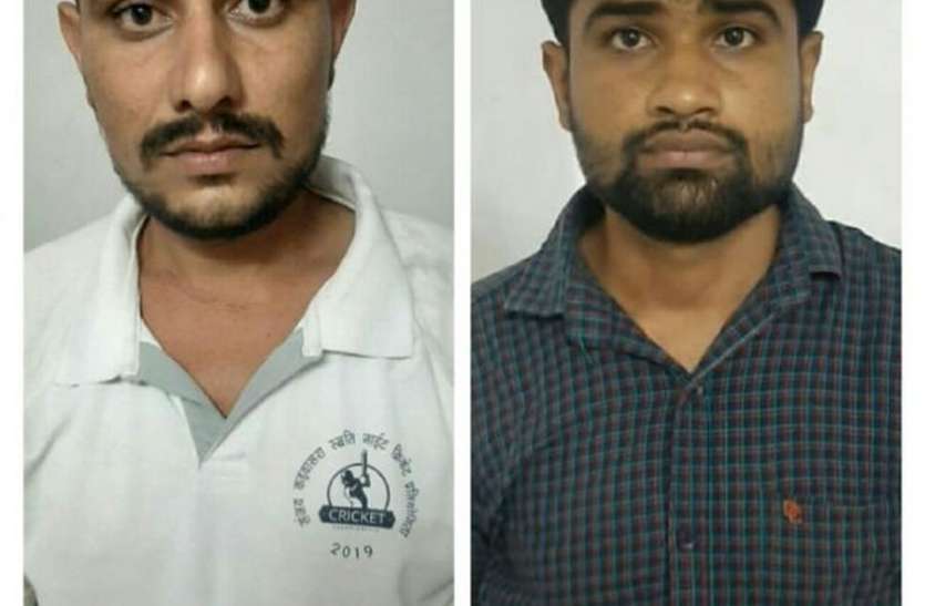 एटीएम में तोड़-फोड़ करने वालों ने चुराई थी 13.70 लाख रुपए की तिजोरी एटीएम में तोड़-फोड़ करने वालों ने चुराई थी 13.70 लाख रुपए की तिजोरी