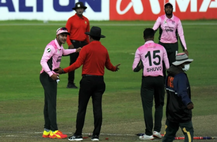 bcb.png शाकिब अल हसन के बाद अब बीसीबी कर रहा अंपायरों की भूमिका की जांच, हो सकती है कार्रवाई