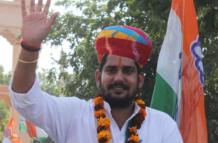 jaipur पायलट गुट का हमला, विधायक भाकर और पारीक बोले, नए लोग हम पर सवाल उठा रहे हैं