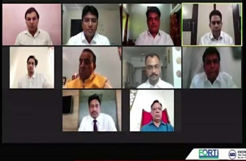 आयकर और जीएसटी विभाग के पास है सभी का 360 डिग्री डेटा आयकर और जीएसटी विभाग के पास है सभी का 360 डिग्री डेटा