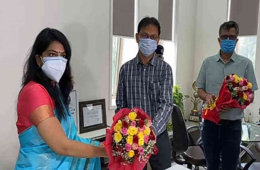 शालिनी अग्रवाल ने संभाला वडोदरा मनपा आयुक्त का पदभार शालिनी अग्रवाल ने संभाला वडोदरा मनपा आयुक्त का पदभार