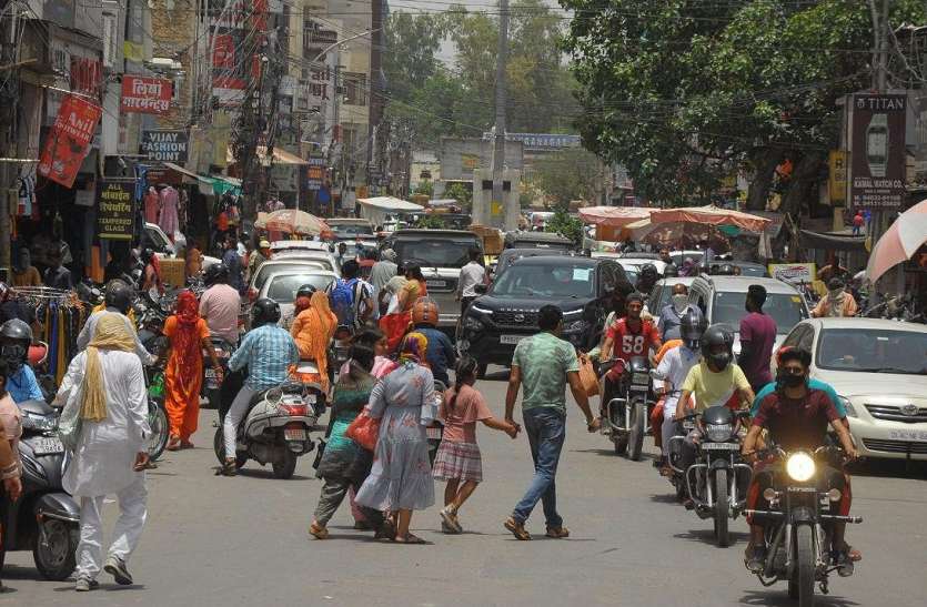 बाजार बंद के समय में अंतर नहीं, सिर्फ शनिवार को मिली छूट बाजार बंद के समय में अंतर नहीं, सिर्फ शनिवार को मिली छूट