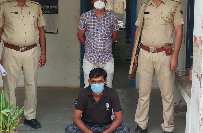 ट्रकों की खरीद में धोखाधड़ी करने के मामले में मुख्य आरोपी गिरफ्तार ट्रकों की खरीद में धोखाधड़ी करने के मामले में मुख्य आरोपी गिरफ्तार