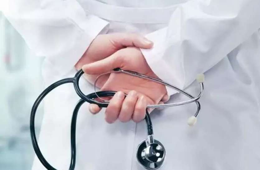 doctor.jpg खुशखबरी: 1 दिन से लेकर 1 साल तक के बच्चों के कानों की फ्री में होगी जांच