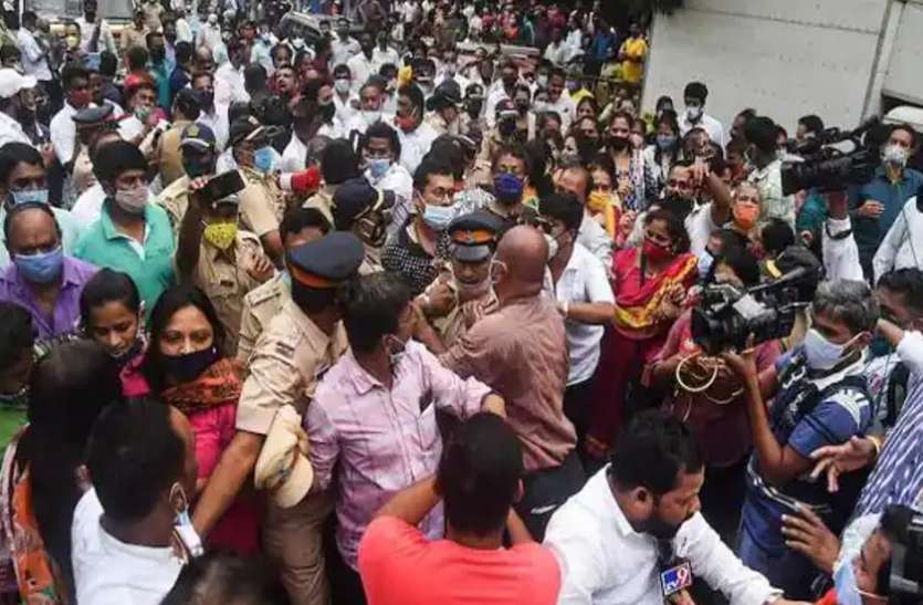 shiv sena bjp workers राम के नाम पर भिड़े शिवसेना-बीजेपी कार्यकर्ता: पुलिस ने किया लाठीचार्ज, 30 के खिलाफ मामला दर्ज