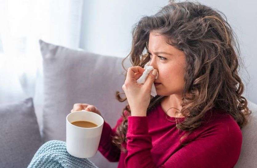 Home remedies to cold and cough Home remedies to cold and cough :- बारिश के मौसम में सर्दी - जुकाम और खांसी से बचने के लिए यह करें घरेलू उपाय