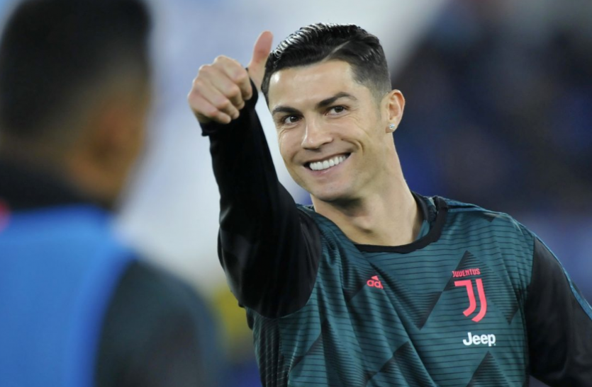 ronaldo_2.png इंस्टाग्राम पर 30 करोड़ फॉलोअर्स वाले पहले शख्स बने रोनाल्डो, हर पोस्ट से कमाते हैं करोड़ों रुपए