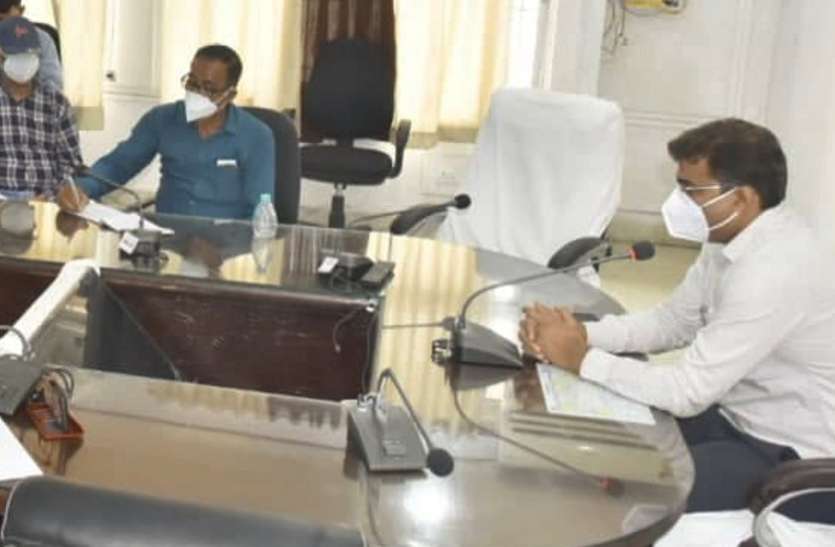 Target of corona vaccination to 80 thousand at 200 centres in Singrauli महा अभियान में 80 हजार लोगों को वैक्सीन लगाने का लक्ष्य