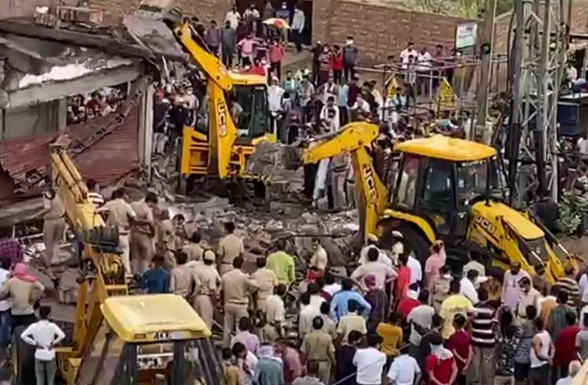 3 dead construction building collapses in Bikaner बीकानेर में निर्माणाधीन इमारत गिरी, तीन की मौत, पांच घायल