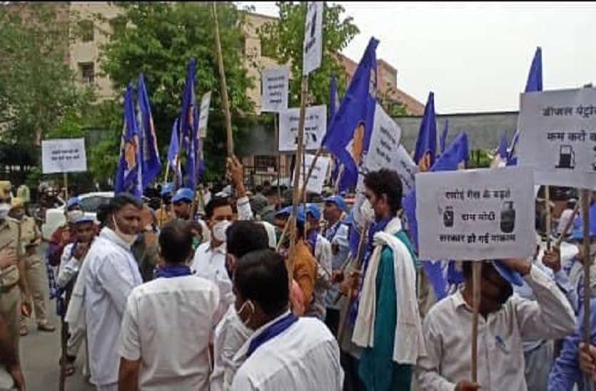 bsp बसपा से कांग्रेस में गए विधायक सबसे बड़े गद्दार, रद्द होगी सदस्यताः बंशीवाल