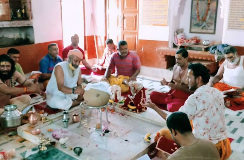 गंगा दशमी का पर्व हर्षोल्लास के साथ मनाया गंगा दशमी का पर्व हर्षोल्लास के साथ मनाया