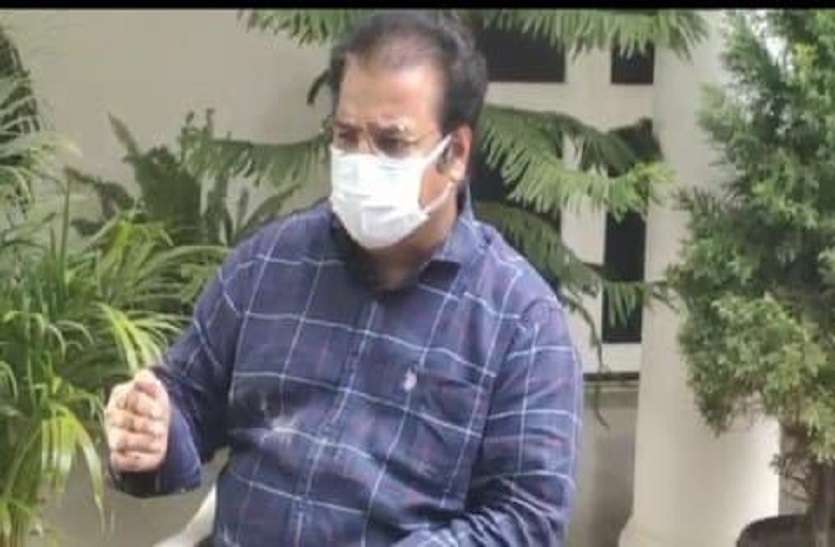 pratap singh भाजपा प्रभारी पर खाचरियावास का निशाना, 'अपनी पार्टी की गुटबाजी संभालें'