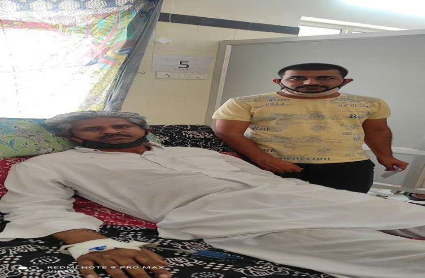 ऑक्सीजन का स्तर 40,15 दिन वेंटिलेटर पर रहा,कोरोना को हराकर ही दम लिया ऑक्सीजन का स्तर 40,15 दिन वेंटिलेटर पर रहा,कोरोना को हराकर ही दम लिया