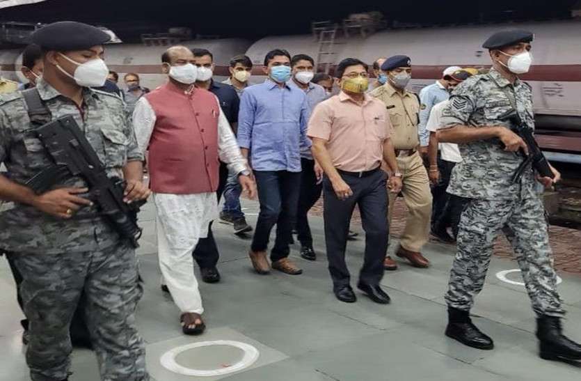lok sabha speaker om birla kota prawas, latest news update Om Birla : 8 दिनी दौरे पर कोटा पहुंचे लोकसभा अध्यक्ष, जानें क्या है इस बार के प्रवास में ख़ास?