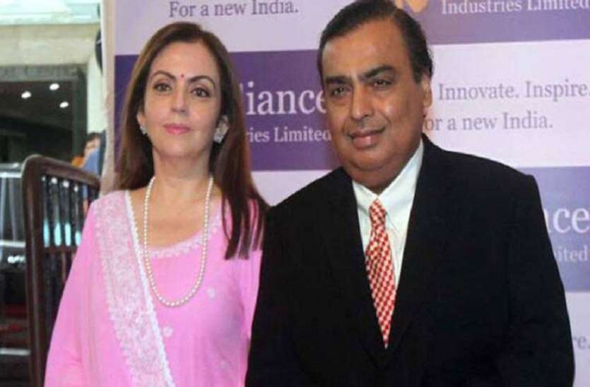 mukesh and nita ambani Reliance AGM 2021: मुकेश अंबानी का दावा, Jio भारत को 2G मुक्त और 5G युक्त बनाएगी