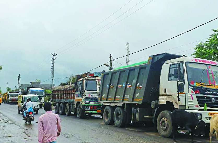 patrika फिल्मी स्टाइल में हाइवे पर पीछा कर जाम लगाकर पुलिस ने पकड़े दो कंटेनर
