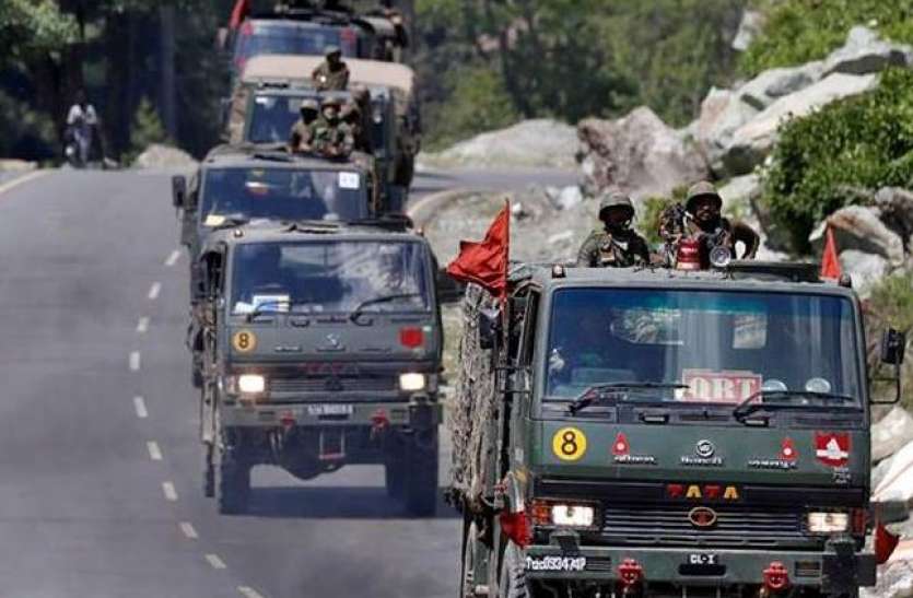 Indian Army will remove 40 years old Combat vehicle amid India china standoff भारतीय सेना का बड़ा फैसला, चीन से तनानती के बीच सीमा से हटाएं जाएंगे 40 साल पुराने लड़ाकू वाहन