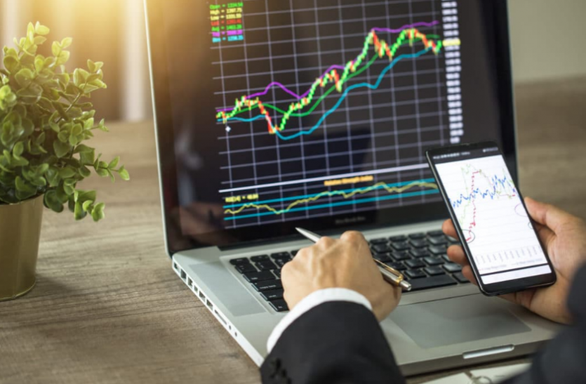 ril market cap निवेशकों पर असर नहीं छोड़ पाए अंबानी, कंपनी का शेयर 3% टूटा, 2 दिन में डूबे सवा लाख करोड़