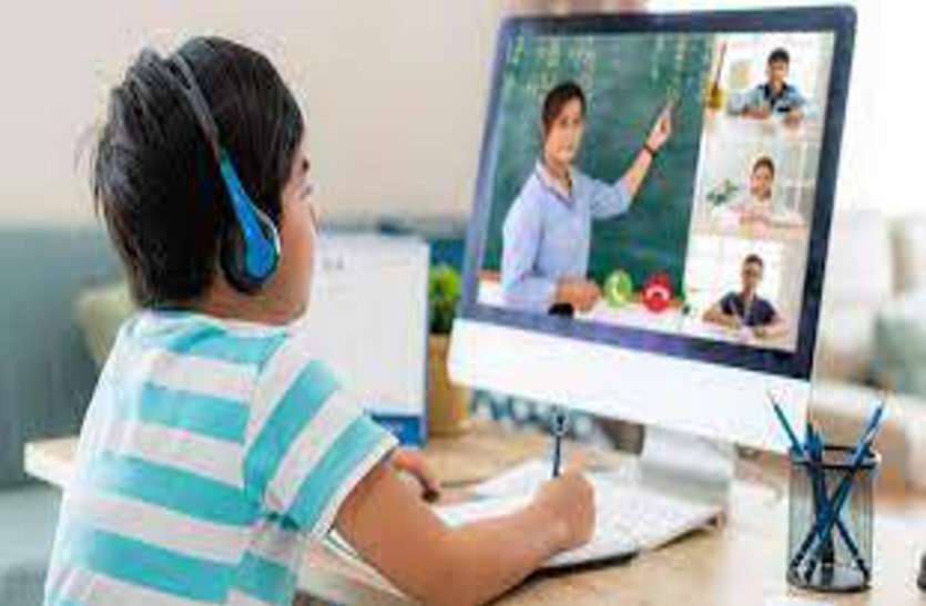 online class एक दिन के बंद के बाद सीबीएसई स्कूल मंगलवार से शुरू करेंगे ऑनलाइन क्लास, एमपी बोर्ड के स्कूलों की हड़ताल जारी