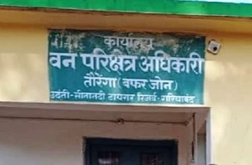 वन अतिक्रमणकारियों के खिलाफ होगी कार्रवाई, भेजे जाएंगे जेल वन अतिक्रमणकारियों के खिलाफ होगी कार्रवाई, भेजे जाएंगे जेल
