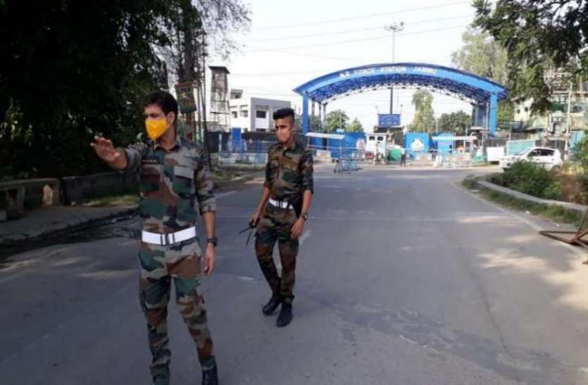 jammu_air_force_station.jpg जम्मू एयरपोर्ट पर ड्रोन हमले के पीछे आतंकी समूह लश्कर या जैश का हाथ! एक साल से बनाई जा रही थी योजना