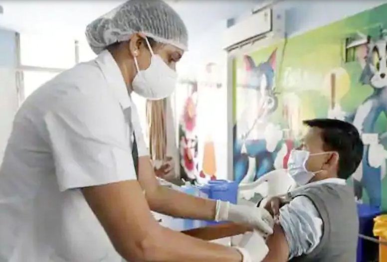 India beats America to set world record for giving maximum corona vaccine dose