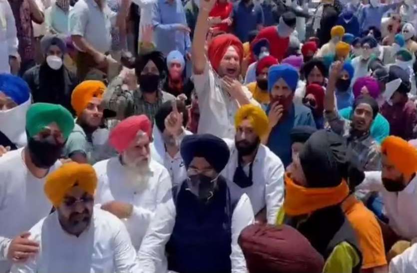 Sikh community Kashmir : सिख युवती का किडनैप और जबरन निकाह का मामला गर्माया, हाईकोर्ट ने लड़की को दी सुरक्षा, श्रीनगर से दिल्ली तक आक्रोश
