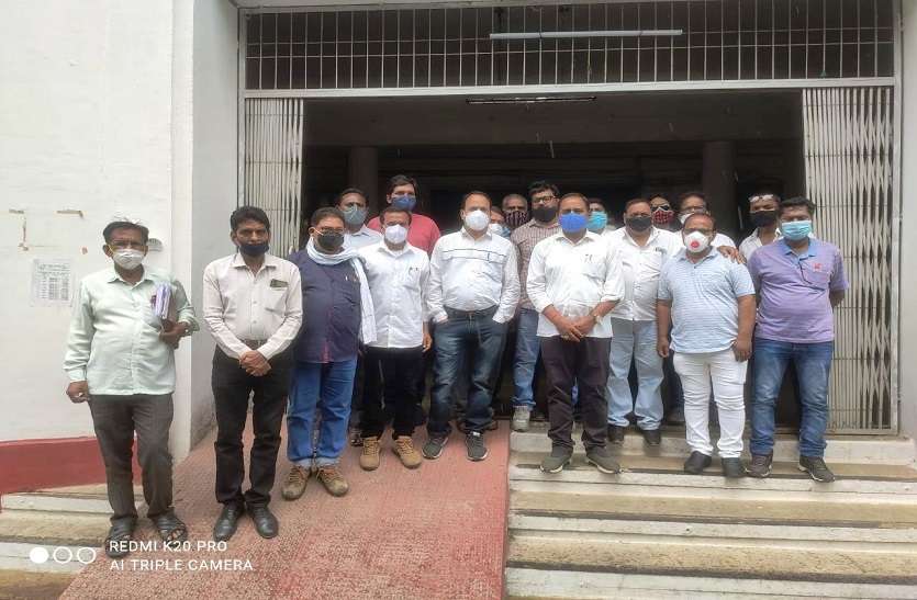 chhindwara.jpg कोरोना से मौत हुई पर प्रशासन नहीं दे रहा प्रमाण पत्र