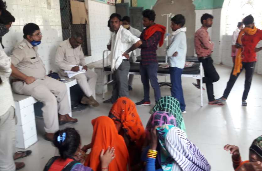 गढ़ा गांव आ रही महिला के साथ हादसा फोरलेन पर टोल के बैरियर से टकराया बाइक सवार महिला का सिर, मौत