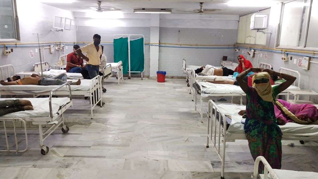 nurses : 600 nurses on mass leave in Rewa, contract employees took