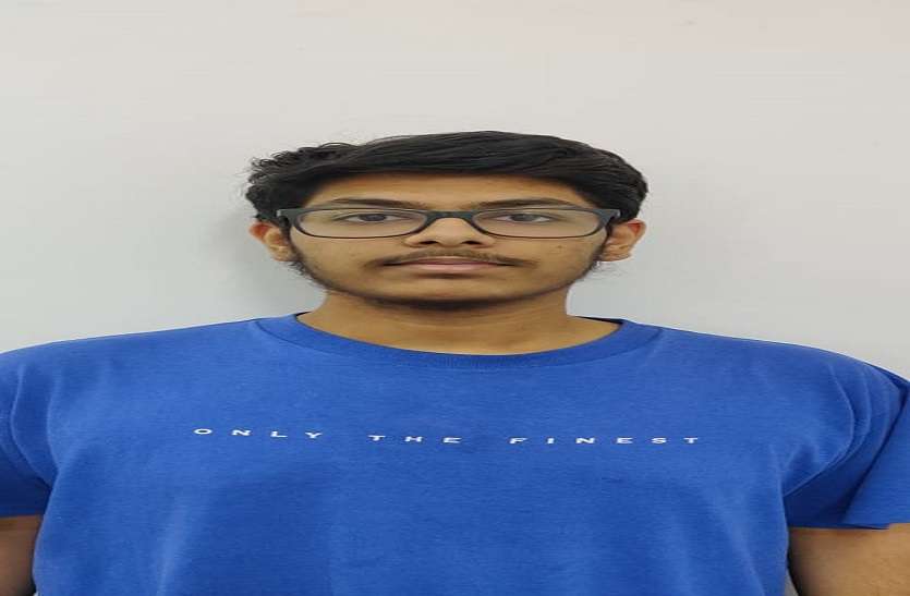 उदित सांघी को ओलम्पियाड इन इन्फोर्मेटिक्स में सिल्वर मेडल उदित सांघी को ओलम्पियाड इन इन्फोर्मेटिक्स में सिल्वर मेडल
