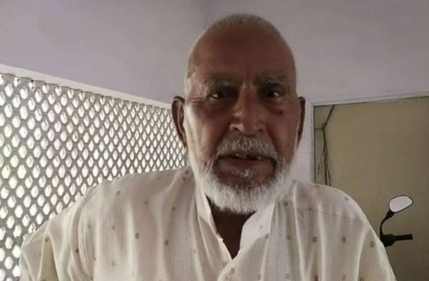 भीड़भाड़ का फायदा उठाया, सेवानिवृत्त एसआई के थैले में चीरा लगाकर 50 हजार पार भीड़भाड़ का फायदा उठाया, सेवानिवृत्त एसआई के थैले में चीरा लगाकर 50 हजार पार