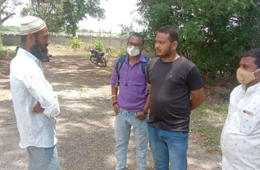 122 quintal moong purchased from 15 farmers in 3 days on support price समर्थन मूल्य पर 3 दिन में 15 किसानों से खरीदी 122 क्विंटल मूंग