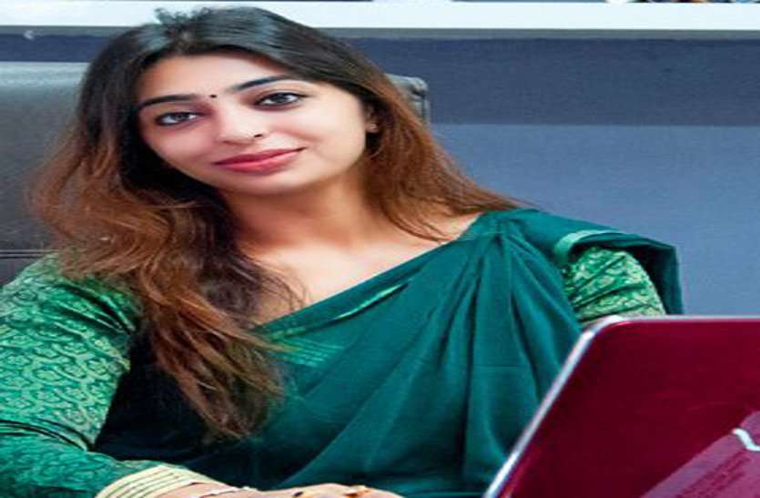 दोगुना मुनाफा कमाने का लालच देकर श्रीशंकराचार्य ग्रुप के चेयरमेन IP मिश्रा की बहू से 50 लाख रुपए की ठगी दोगुना मुनाफा कमाने का लालच देकर श्रीशंकराचार्य ग्रुप के चेयरमेन IP मिश्रा की बहू से 50 लाख रुपए की ठगी