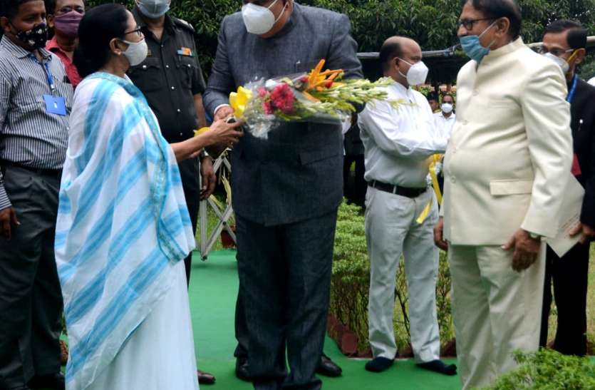 बंगाल विधानसभा में भाजपा का जोरदार हंगामा बंगाल विधानसभा में भाजपा का जोरदार हंगामा