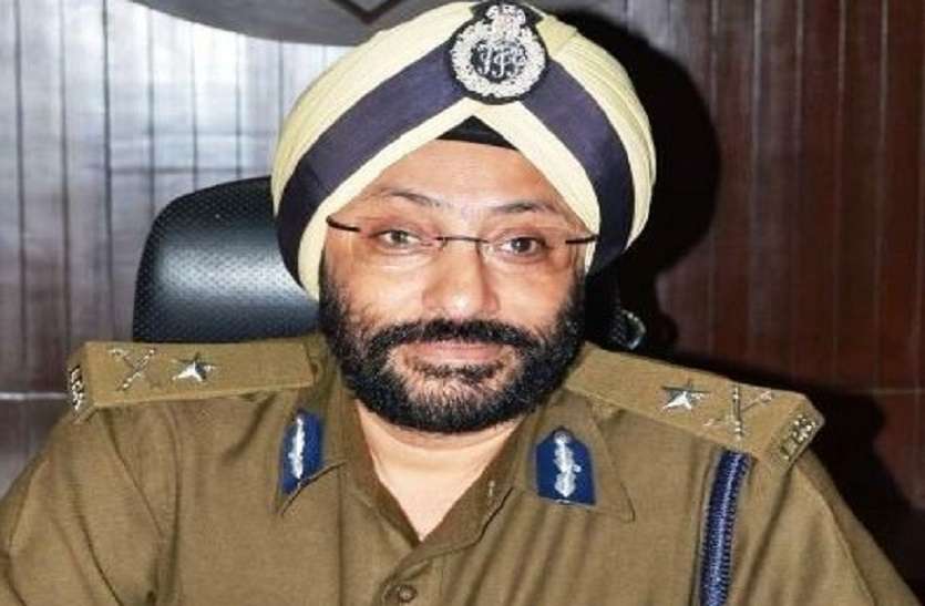आईपीएस जीपी सिंह की 5 करोड़ रुपए की चल-अचल संपत्ति का पता चला आईपीएस जीपी सिंह की 5 करोड़ रुपए की चल-अचल संपत्ति का पता चला