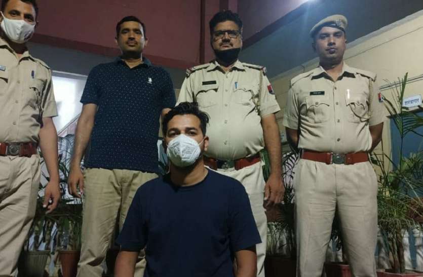 वसूली के लिए गैंगस्टर को ठेका दिलवाने का आरोपी अजय रिमांड पर लिया, धोलू की तलाश वसूली के लिए गैंगस्टर को ठेका दिलवाने का आरोपी अजय रिमांड पर लिया, धोलू की तलाश