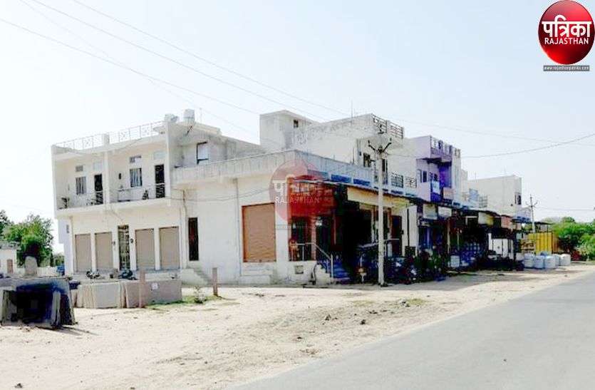 बड़ा सवाल : रायपुर में दर्जनों कॉलोनियां, ... तो मिल कॉलोनी पर ही टारगेट क्यों? बड़ा सवाल : रायपुर में दर्जनों कॉलोनियां, ... तो मिल कॉलोनी पर ही टारगेट क्यों?