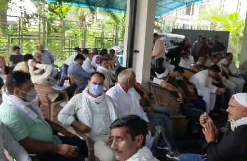 mzn_photo.jpg मुजफ्फरनगर में भी भाजपा का परचम, 34 में से 30 वोट लेकर वीरपाल विजयी