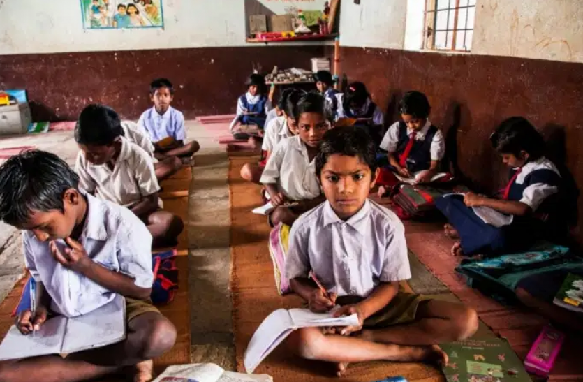 universal education केंद्रीय शिक्षा मंत्री कल करेंगे NIPUN भारत की शुरुआत, ये है अभियान का मकसद