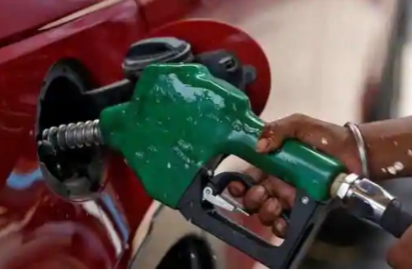 petrol-diesel price Petrol-Diesel Price: महंगे पेट्रोल-डीजल से परेशान होने की जरूरत नहीं, इस तरीके से बचाएं ढेर सारा पैसा