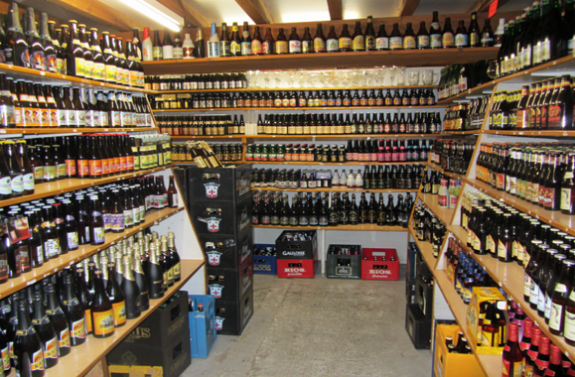 wine_shop.png दिल्ली की नई शराब नीति शुरू, रात तीन बजे तक खुलेंगे बार-रेस्तरां
