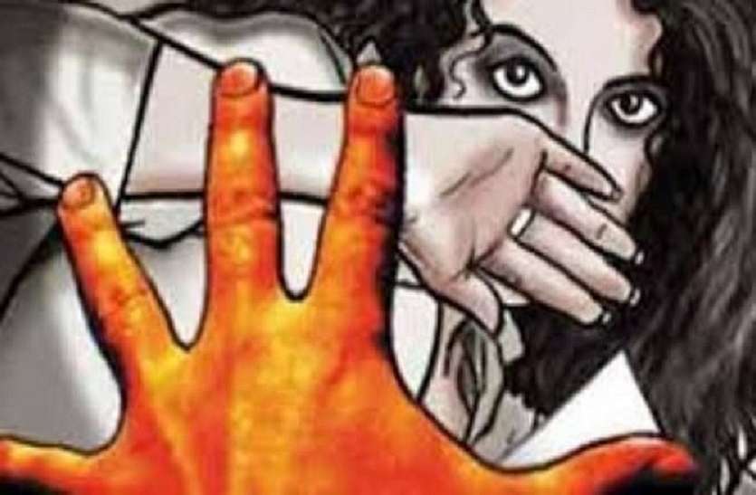 raped गर्भवती नाबालिग दिव्यांग को सुबह किया रेफर 12घंटे बाद मिली एम्बुलेंस, मेडिकल कॉलेज में मृत शिशु को दिया जन्म