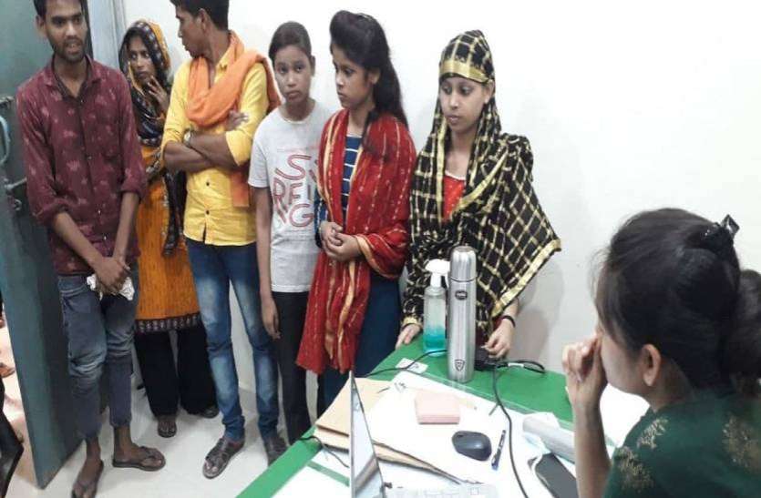 patrika_2.jpg बेटी की उम्र के युवक से चौथी शादी रचाने चली मां तो बेटियां ने बुलाई पुलिस