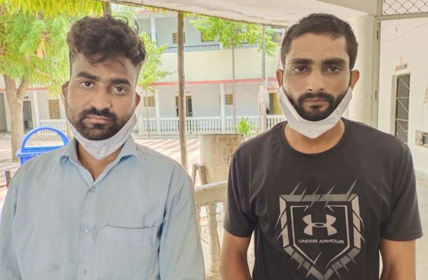Nakabjan gang exposed, two people arrested नकबजन गिरोह का खुलासा, दो जनें गिरफ्तार