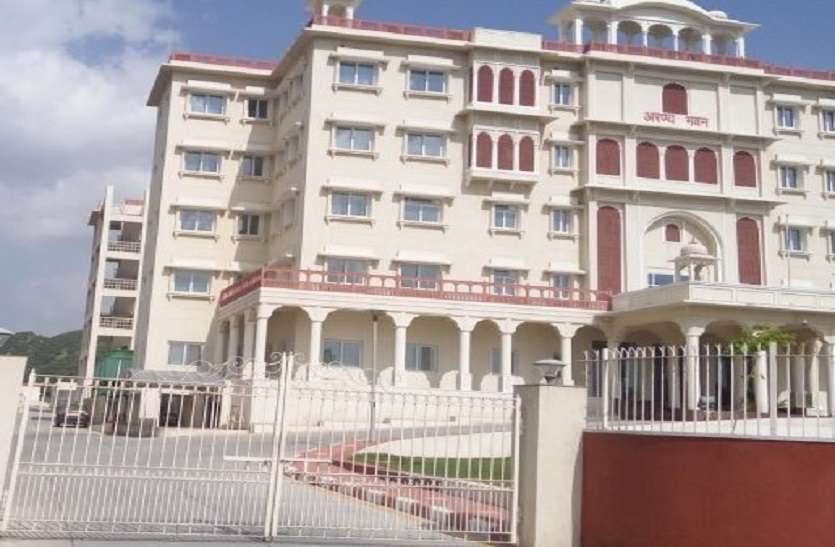 dcdsvd.jpg घर-घर में औषधीय पौधों को उगाने में सहयोगी बनें बच्चे और अभिभावक