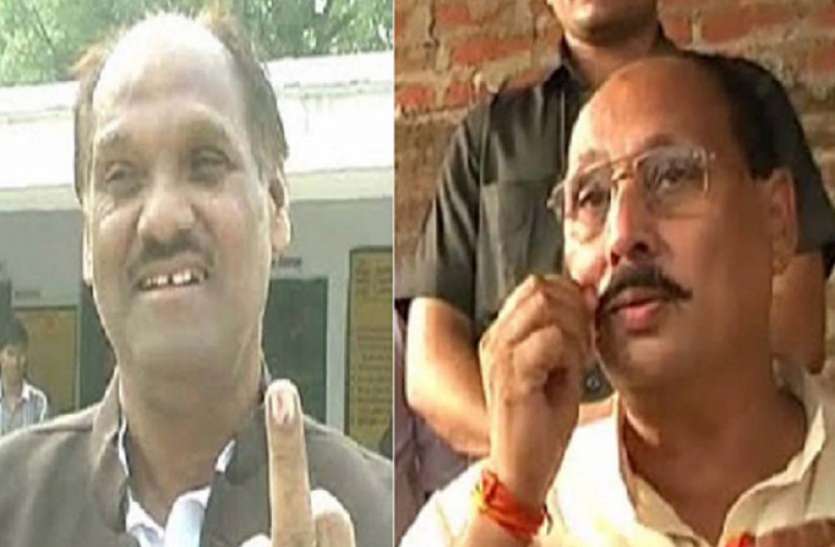 दुर्गा प्रसाद यादव व रमाकांत यादव बाहुबली दुर्गा ने पल्हनी में कायम रखा वर्चश्व, अपनेे सबसेे करीबी को प्रमुख नहीं बना पाए रमाकांत